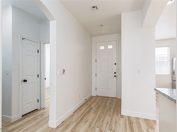 4th image of 2414 Brockton Way