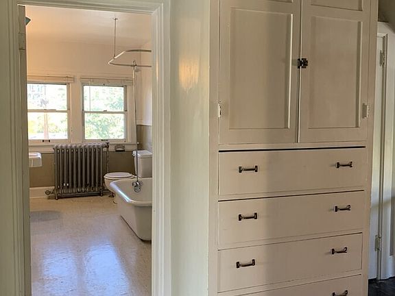 4th image of 1235 Pennsylvania St APT 4