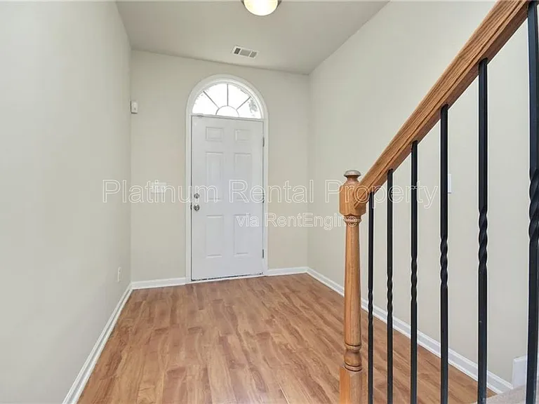 2886 Ridgeview Dr SW — Photo 5