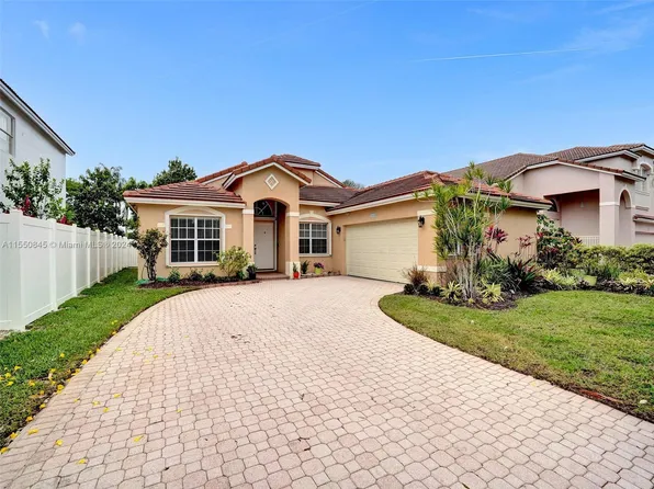 18430 NW 9th St, Pembroke Pines, FL 33029