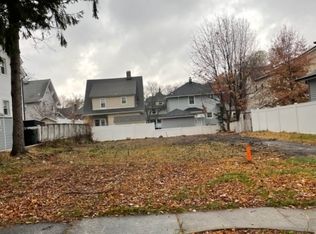 12 Walnut St, Rutherford, NJ 07070