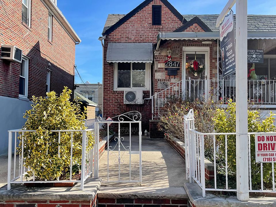 1st image of 2847 49th St