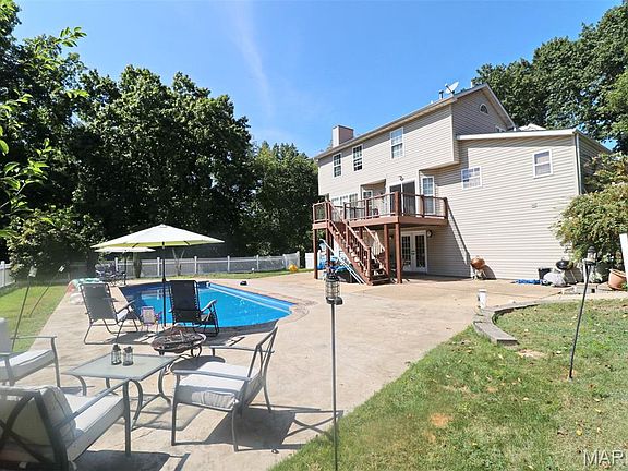 4th image of 1490 Cole Rd
