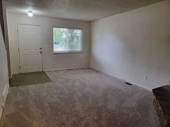 4th image of 1976 Mineola St APT C