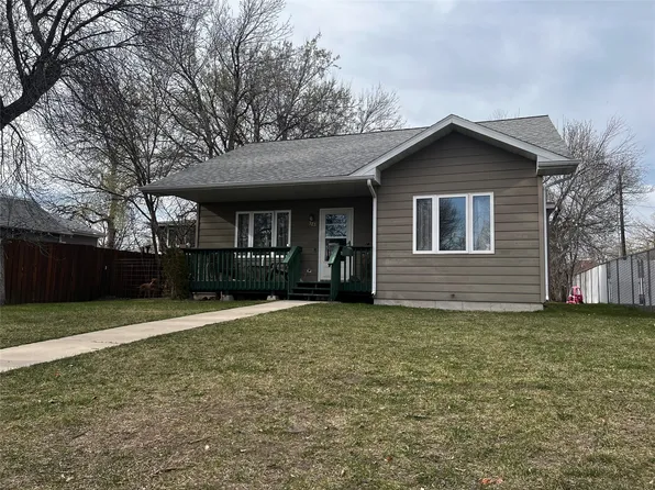323 3rd Ave SW, Great Falls, MT 59404
