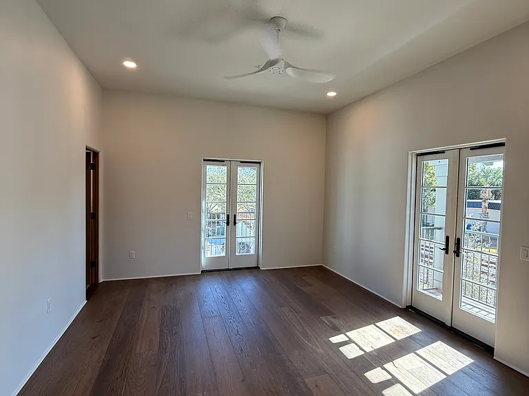 301 W Comstock Ave #1A — Photo 7