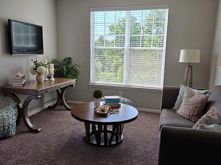 Overlook Apartments - OVL — Photo 8