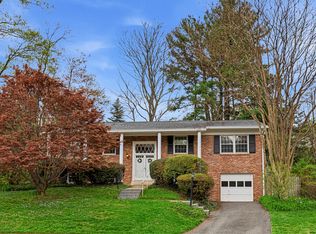 1322 Cordelia Ct, Mc Lean, VA