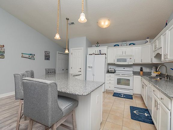 3rd image of 116 Waterview Dr N Unit 104