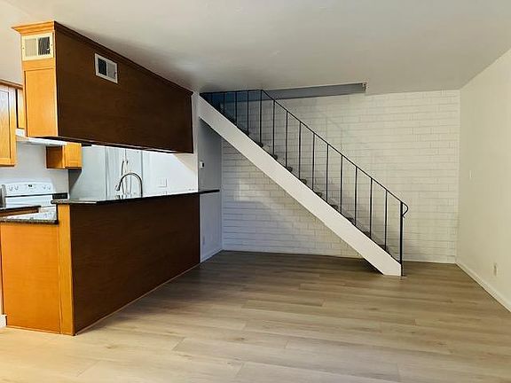 2nd image of 9004 El Cajon Way APT 3