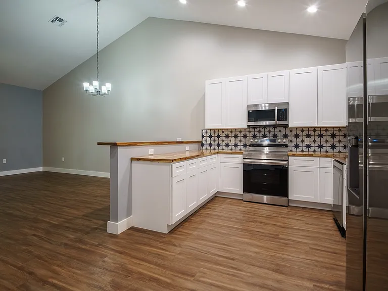 210 Parrotte Ct — Photo 19
