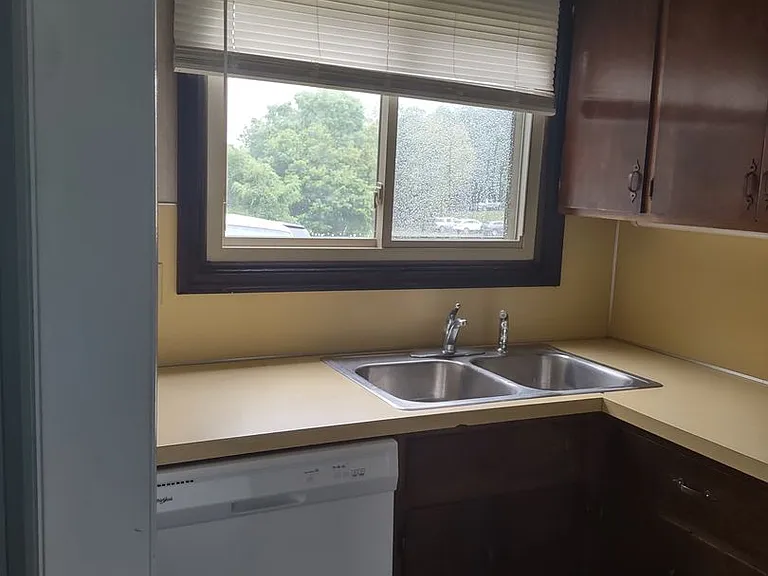 1433 Shipley Ferry Rd E — Photo 26