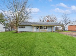 2446 Amberly Dr, Youngstown, OH