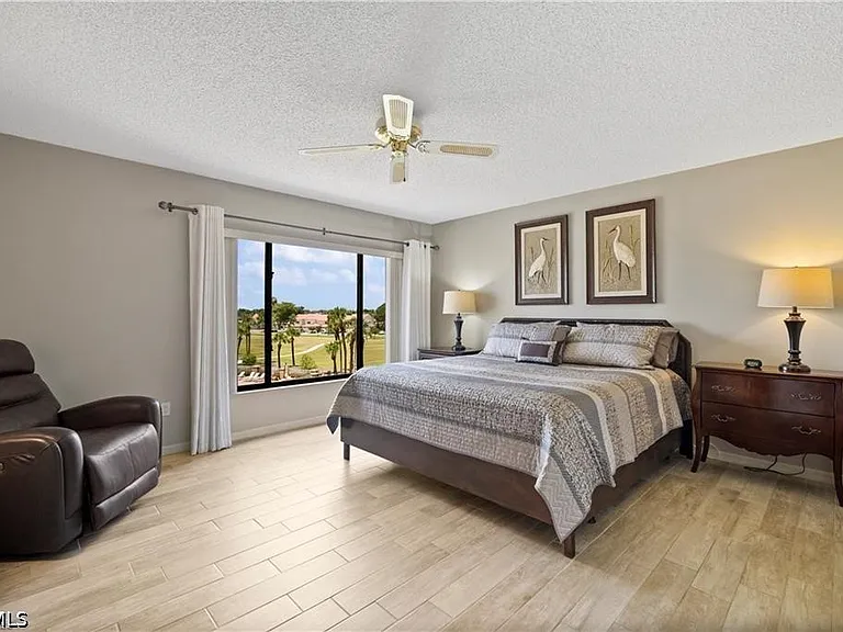 7430 Lake Breeze Dr #402 — Photo 9