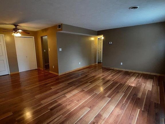 2nd image of 1416 N Shenandoah Ave APT 6