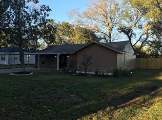 3168 Charles Ave, Groves, TX 77619