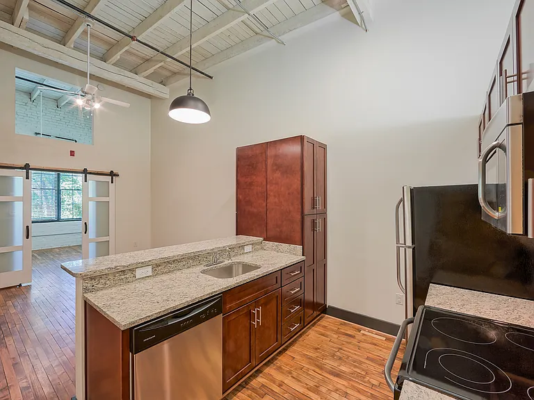Long Lofts — Photo 11