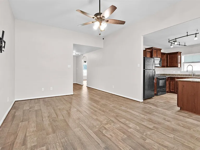30822 W Lost Creek Blvd — Photo 13