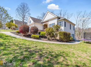 367 Pointe Willow Dr, Cleveland, GA 30528