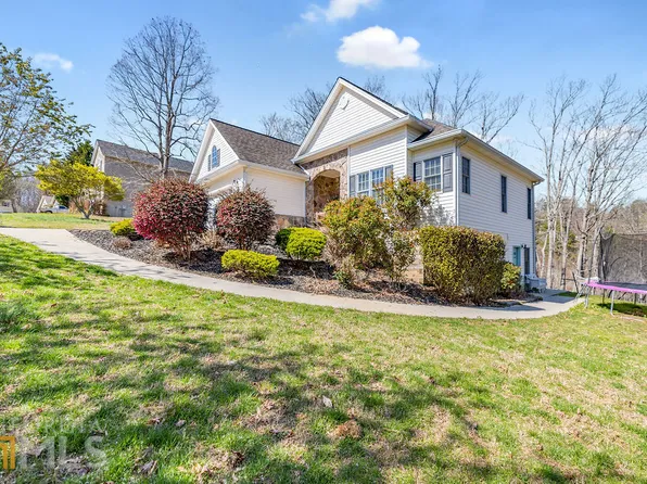 367 Pointe Willow Dr, Cleveland, GA 30528