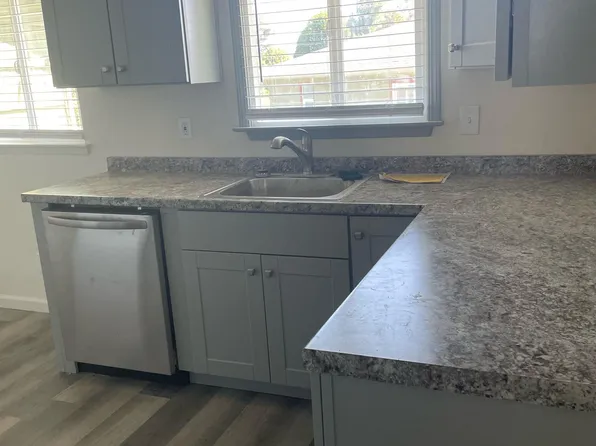 1021 J St #4, Crescent City, CA 95531