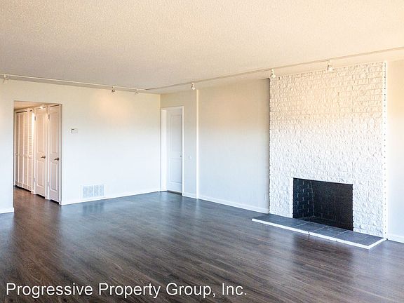 3rd image of 49 Lyford Dr APT 1