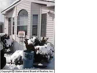2701 Goethals Rd N #E16 image 1 of 4