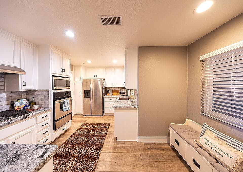 1st image of 1516 Pacific Coast Hwy APT 202