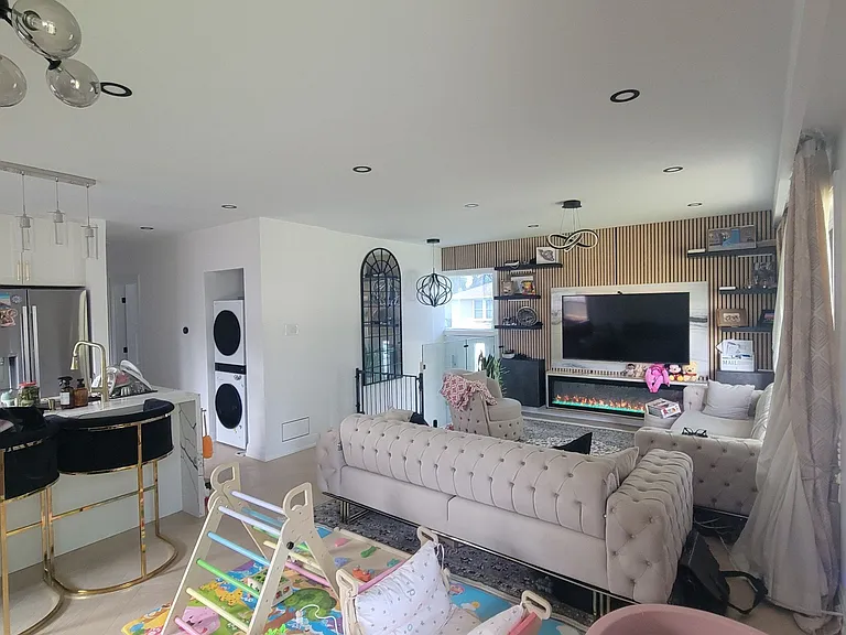 1 Huron Ct — Photo 3