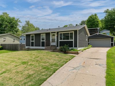 8217 8th St W, Rock Island, IL, 61201