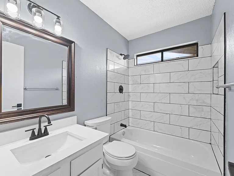 1509 Pecos St — Photo 12