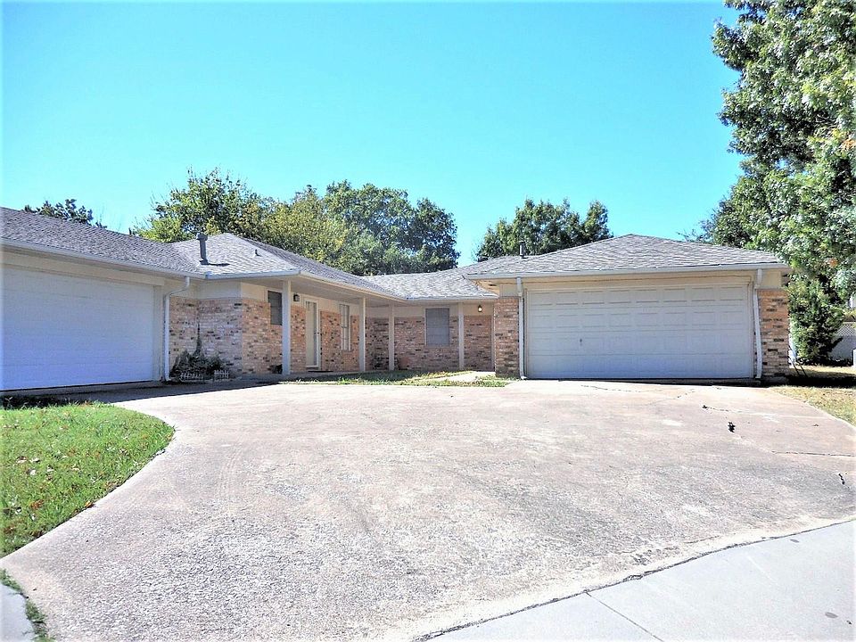 1st image of 2309 Vanderbilt Ct #2309