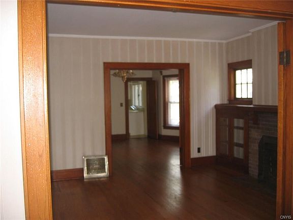 1st floor living room