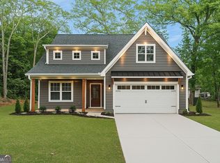 5260 Moore St, Stone Mountain, GA 30083