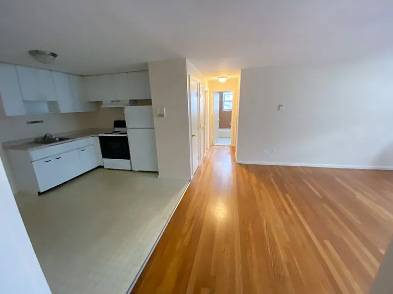 41 Kilby St #11 — Photo 3