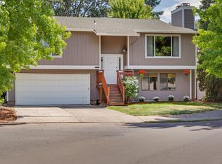 324 NE Hyde Cir, Hillsboro, OR 97124