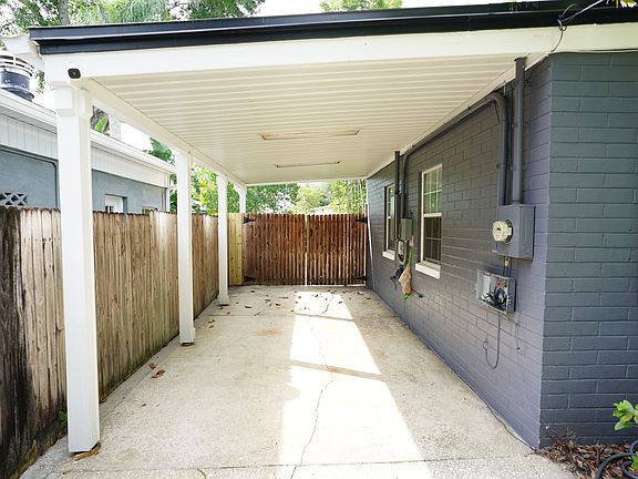 2nd image of 2514 Illinois St