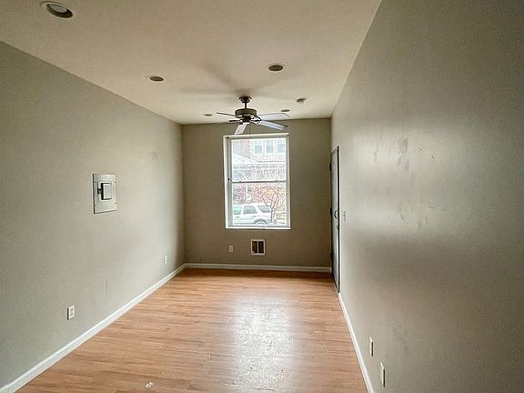 2nd image of 3374 Amber St Floor 1