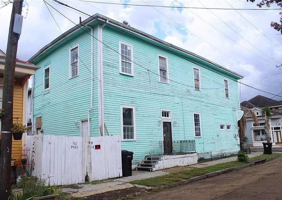 1st image of 904 N Rendon St