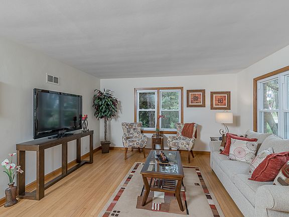 2nd image of 4556 S Whitnall Ave