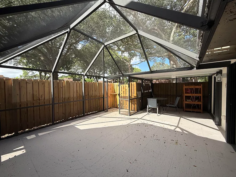 2410 24th Ln — Photo 7