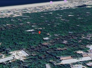 14 Cedar Ct, Southport, NC 28461
