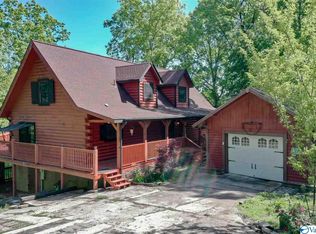 262 Monte Sano Dr, Scottsboro, AL 35769