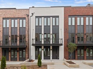 1288 Chelsea Cir NW, Atlanta, GA 30318