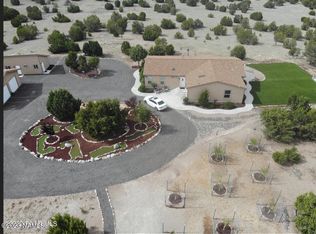 36050 W Peaceful View Trl, Seligman, AZ 86337