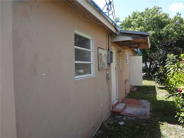 1st image of 15150 NE 16th Ave