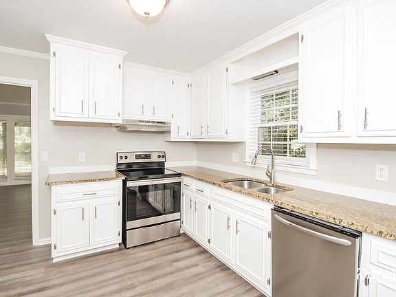 2nd image of 2071 Shadowwood Dr