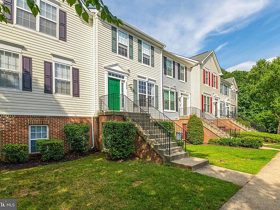 3rd image of 8606 Aspen Grove Ct