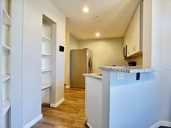 3rd image of 207 4th St E #15