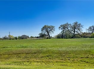 10105 Hidden Pond Dr, Iola, TX 77861
